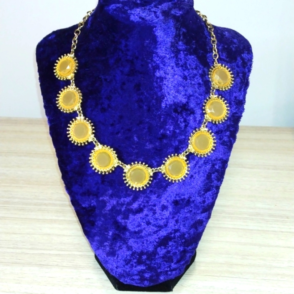 Peachy necklace on goldtone chain